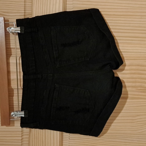 KanCan Black Distressed Shorts. Size 26. - Picture 5 of 11